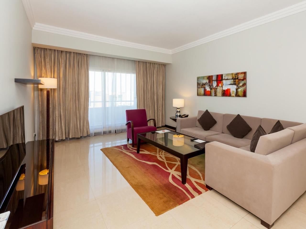 Flora Park Deluxe Hotel Apartments Dubai Luaran gambar