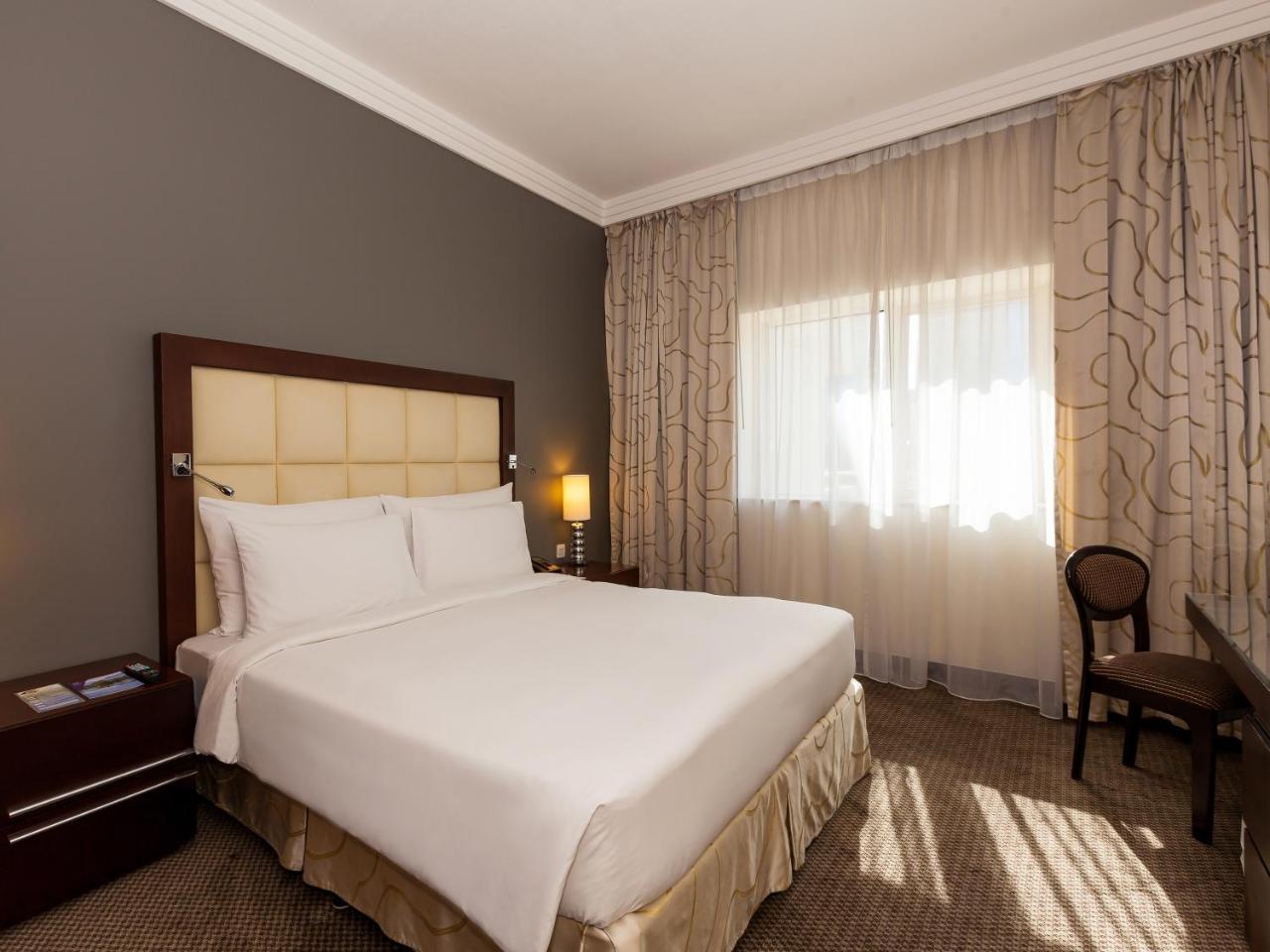 Flora Park Deluxe Hotel Apartments Dubai Luaran gambar