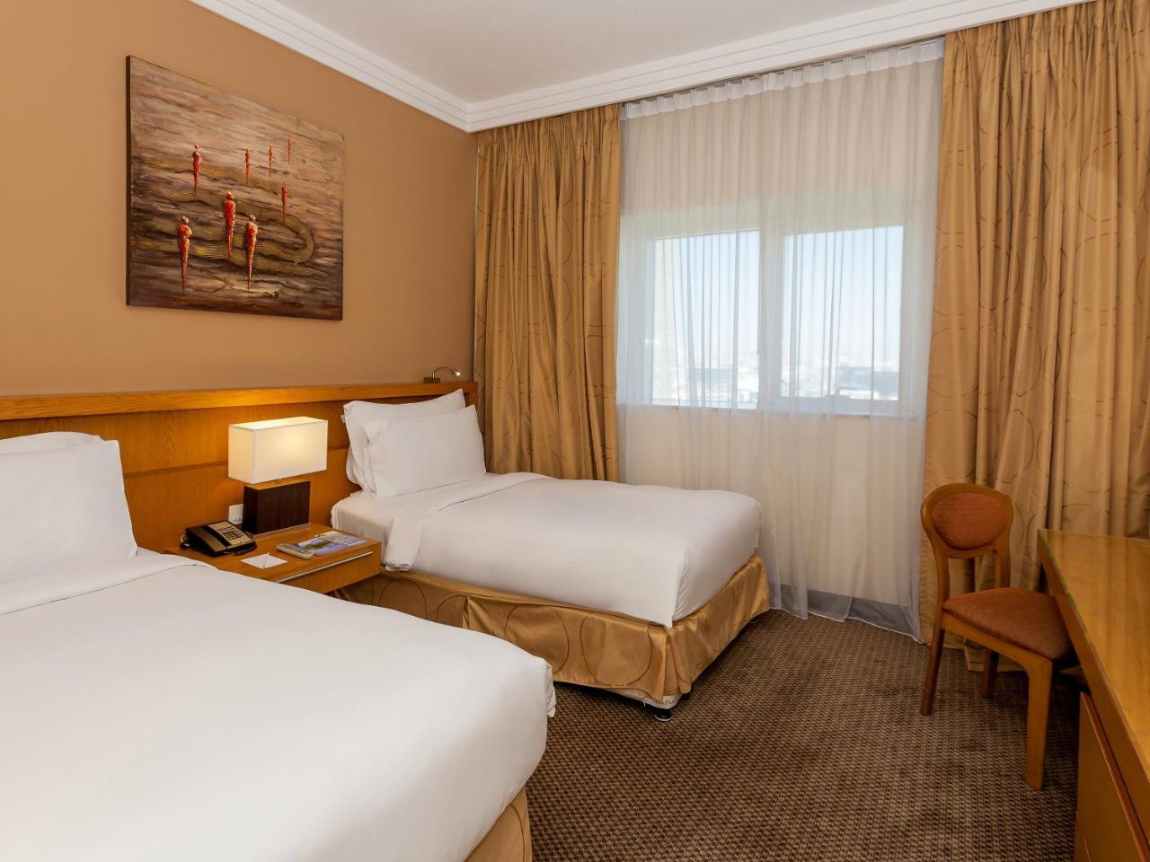 Flora Park Deluxe Hotel Apartments Dubai Luaran gambar